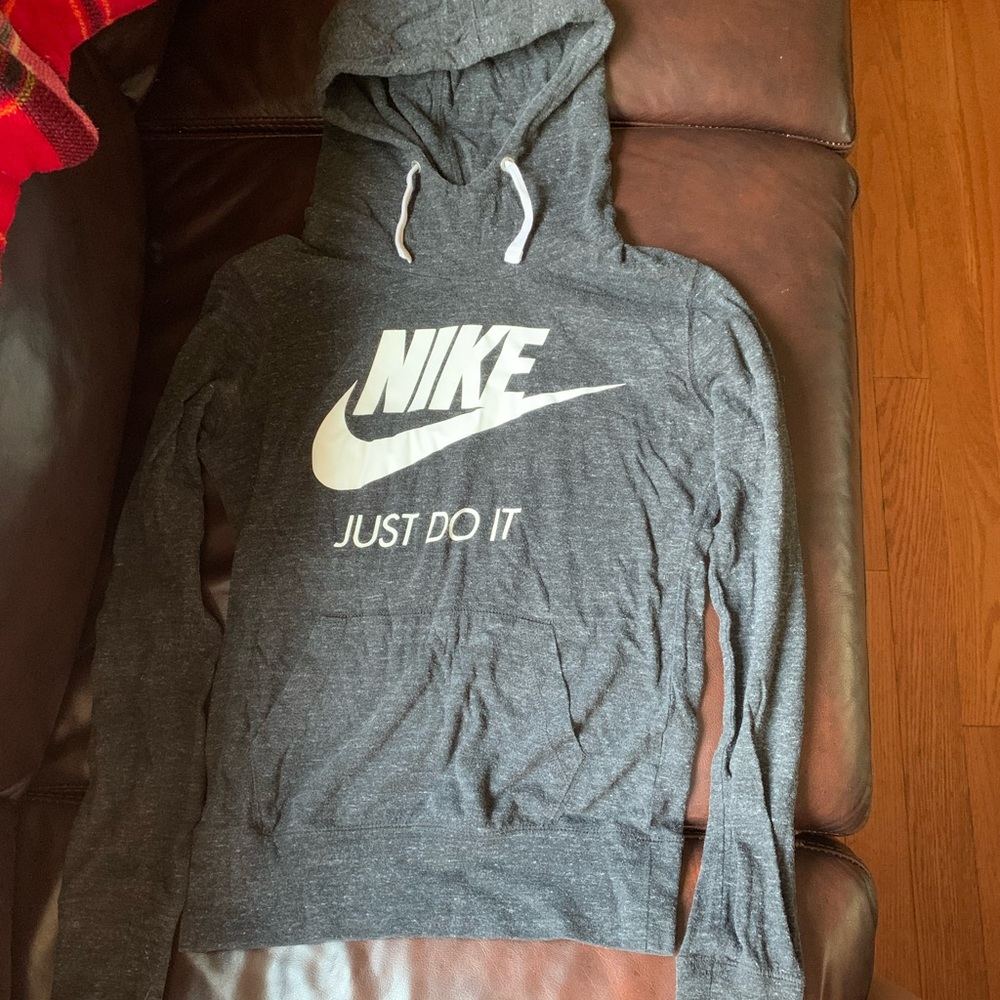 Woman’s Nike Shirt